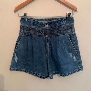 Forever 21 High Waisted Denim Short, Women's Junior Size 25